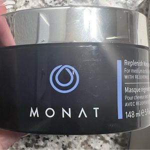 **New Monat Hair Care Bundle**